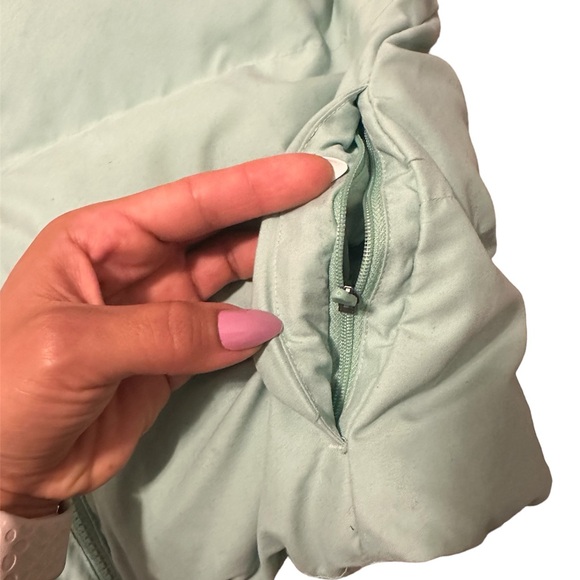 GymShark mint puffer jacket - Picture 7 of 7